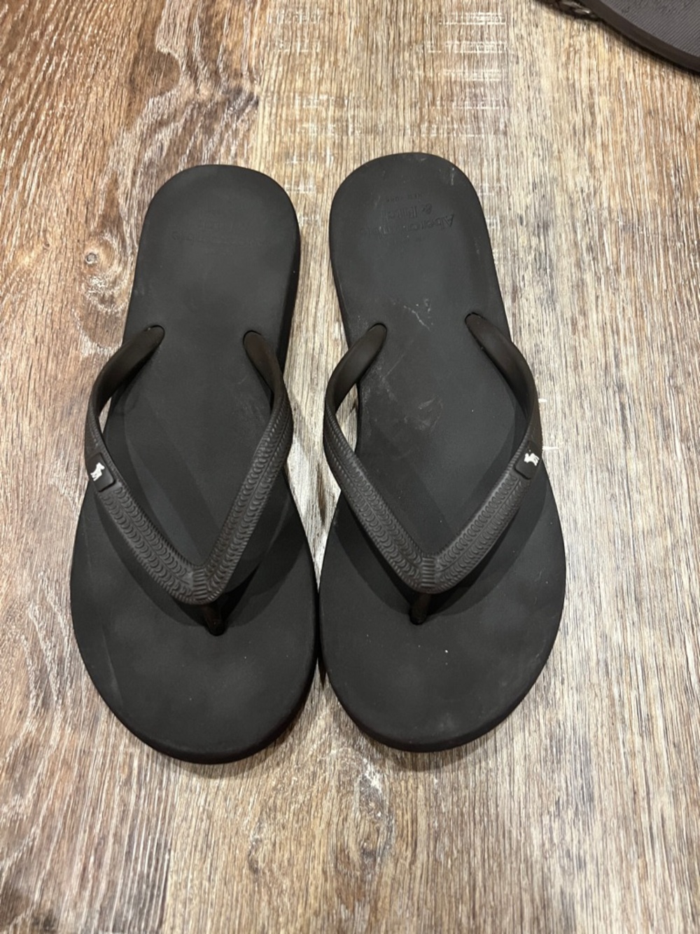 Women’s Abercrombie & Fitch Brown Flip Flop Sandals